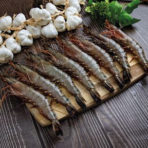 NSFIL Premium Semi - IQF Raw HOSO Black Tiger Prawns 6/8, 750g net 1x1kg